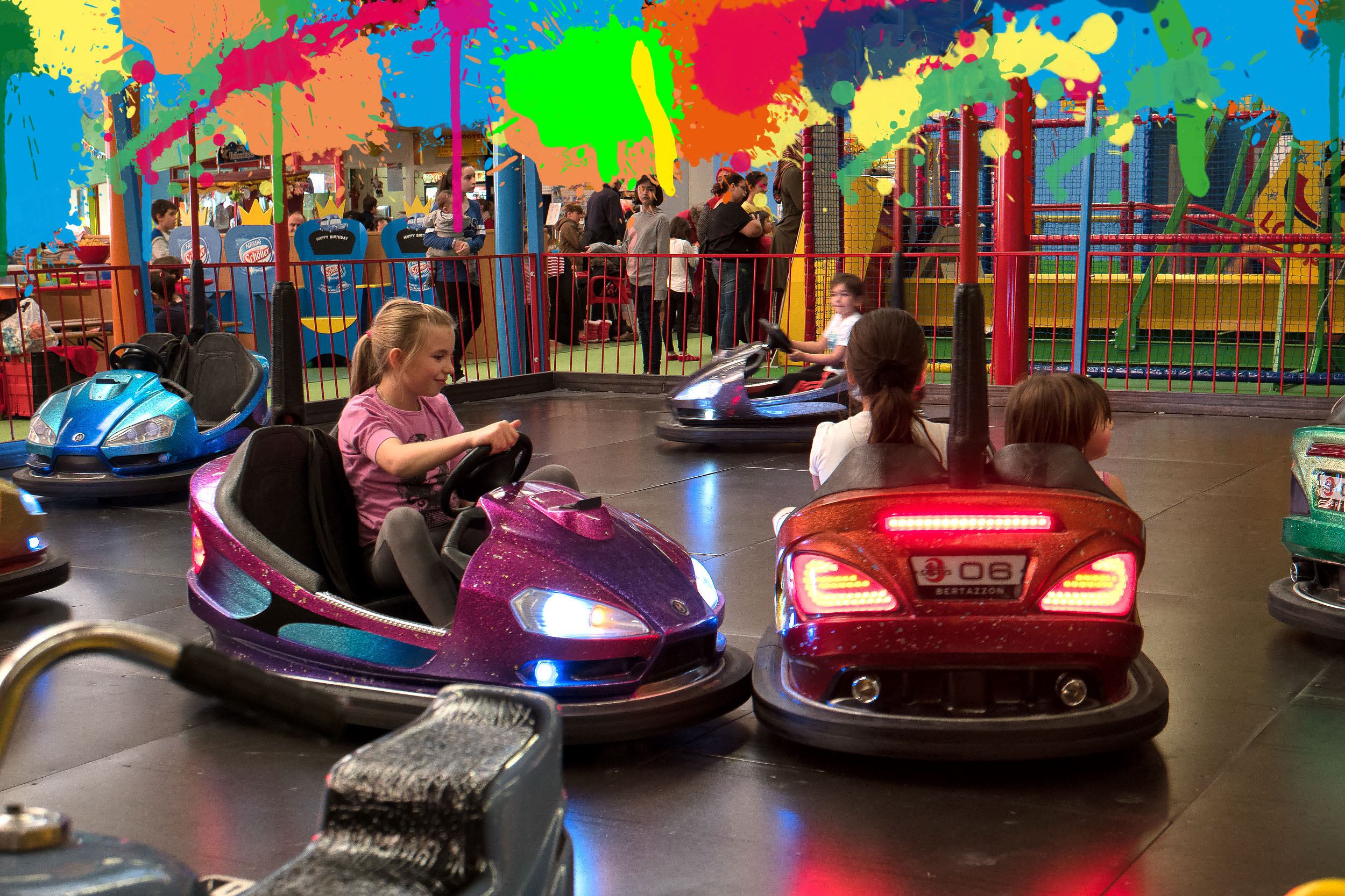 Family Paradise Hintergrundbild 1